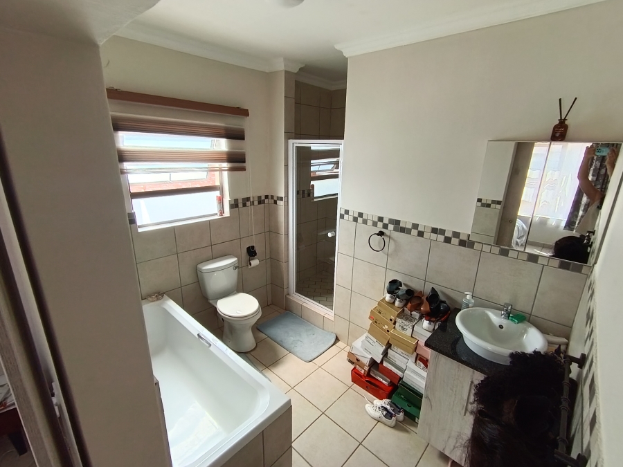 3 Bedroom Property for Sale in Waterval East North West